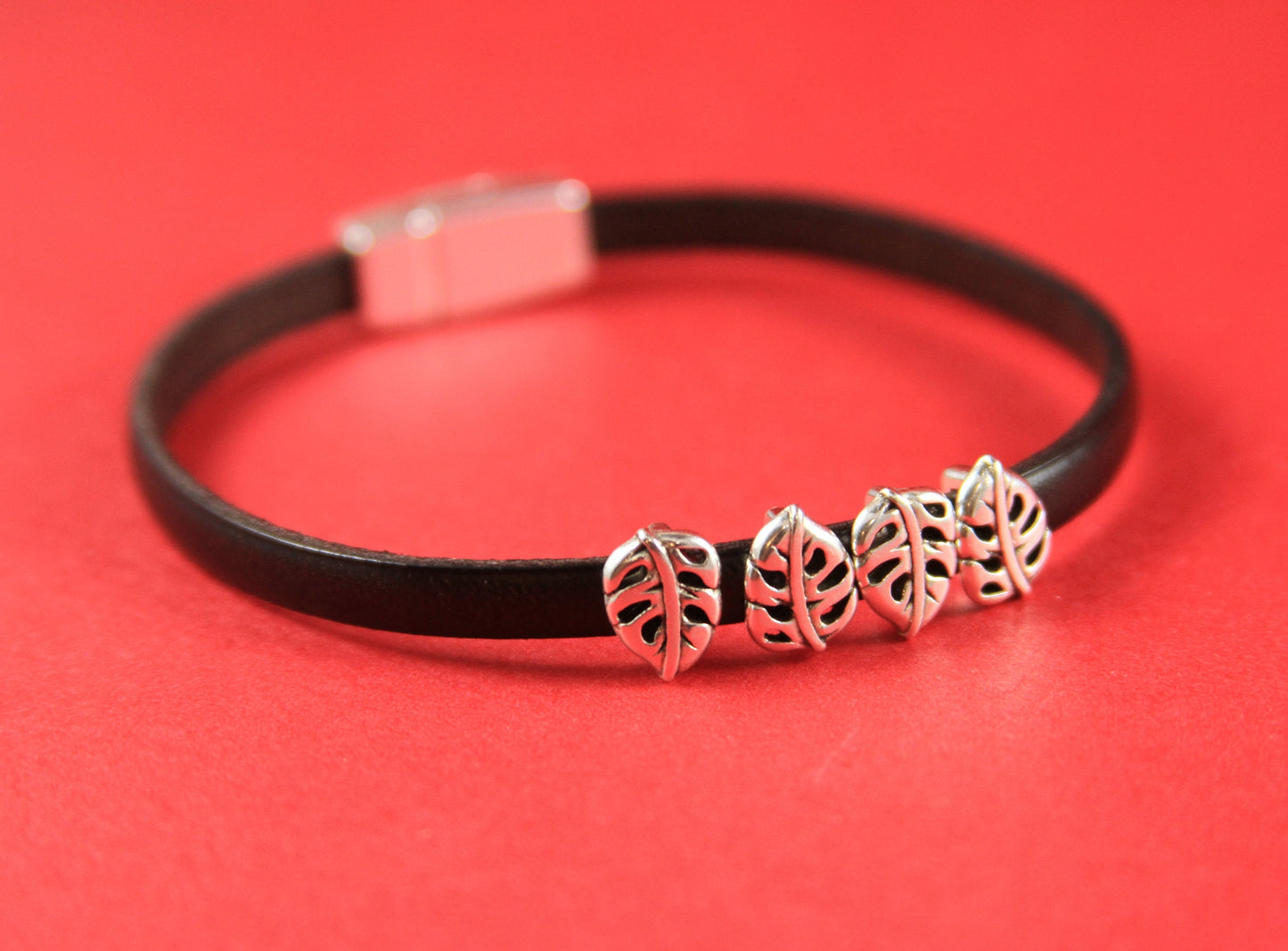 FS0067>> MADE in EUROPE 4 zamak leaf sliders, 5mm cord zamak slider, flat 5mm cord slider, leaf slider, Qty4