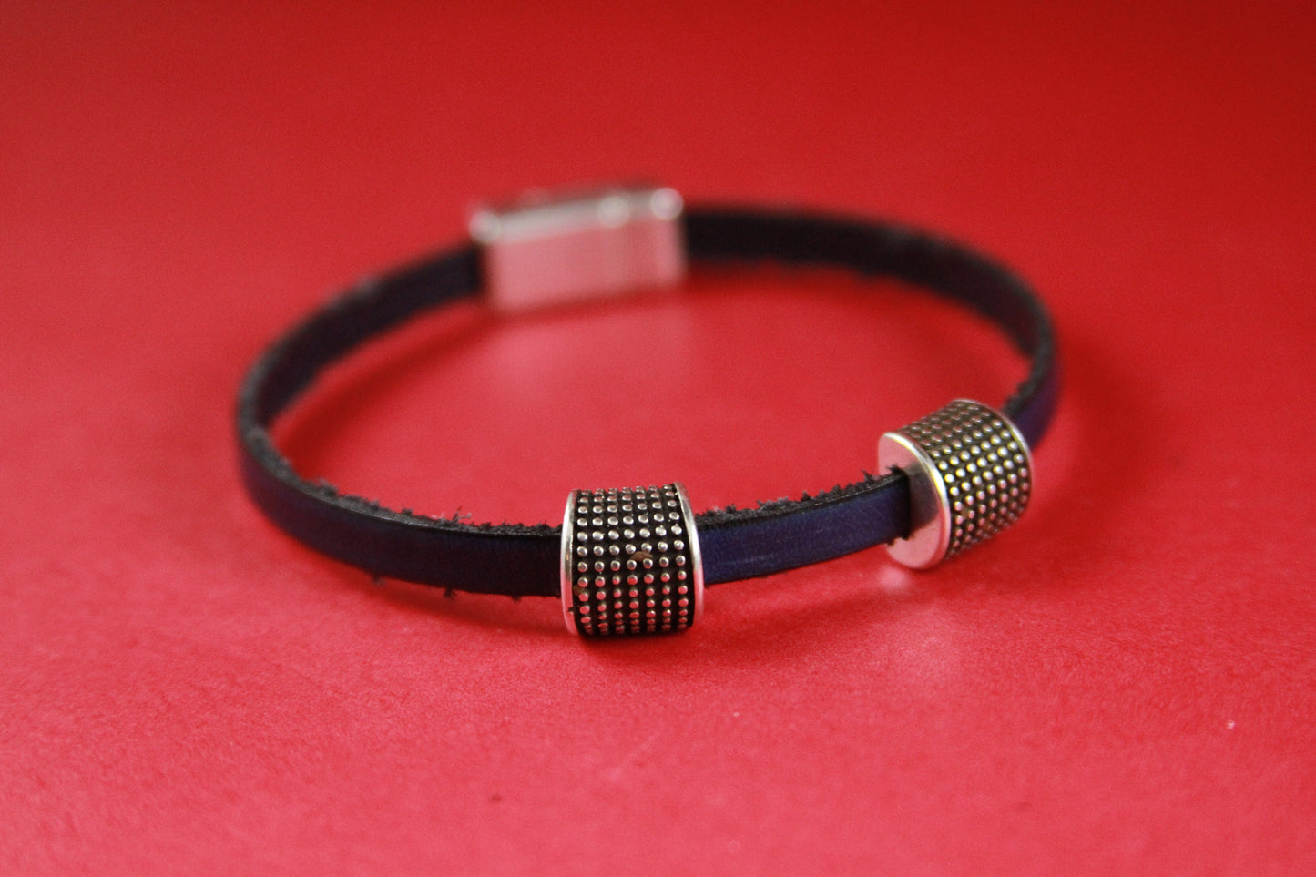 FS0272>>MADE in EUROPE 4 zamak beaded sliders for 5mm cord, flat cord slider, qty4