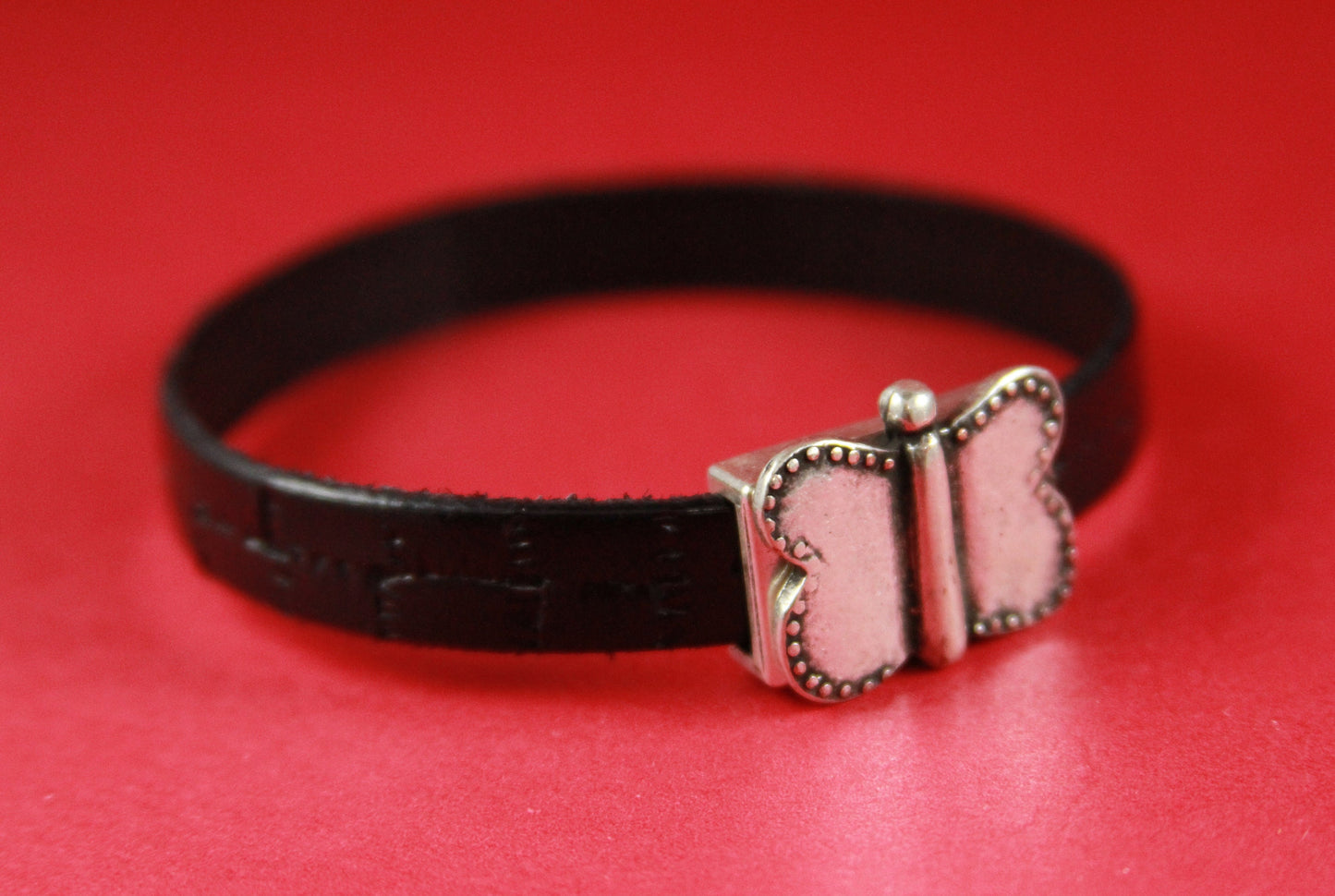 FC0050>> MADE in EUROPE flat leather cord butterfly clasp, rustic butterfly clasp, 10mm flat hole clasp Qty1