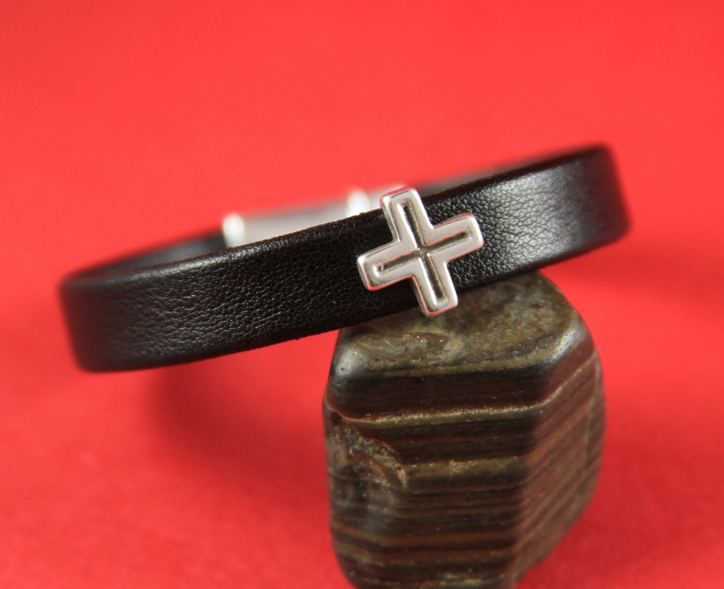 FS0181>>MADE in EUROPE 2 zamak cross sliders for 10mm flat cord, 10mm zamak slider, flat leather cord slider, Qty2