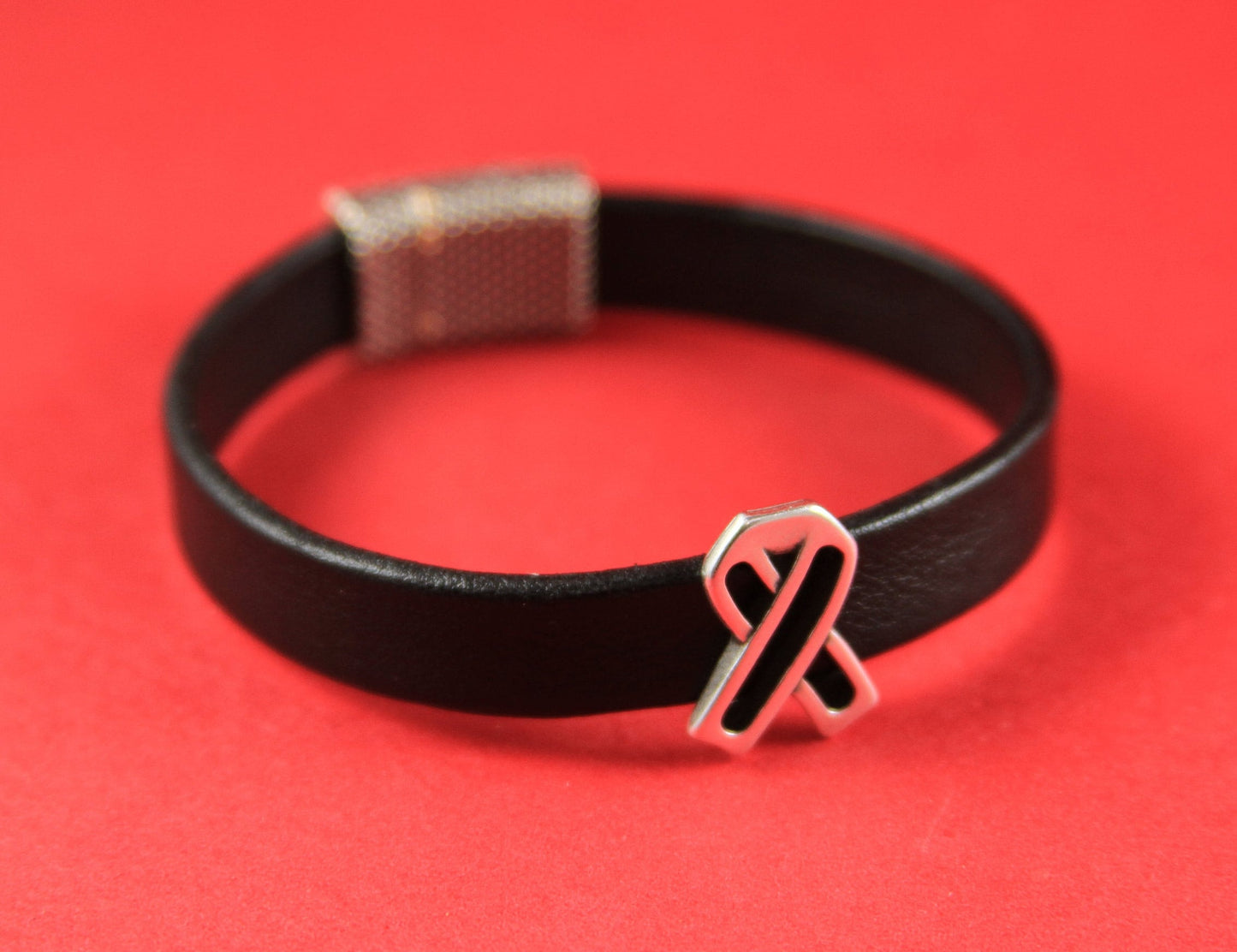 FS0184>>MADE in EUROPE 2 zamak awareness ribbon sliders for 10mm flat cord, 10mm zamak slider, flat leather cord slider, Qty2