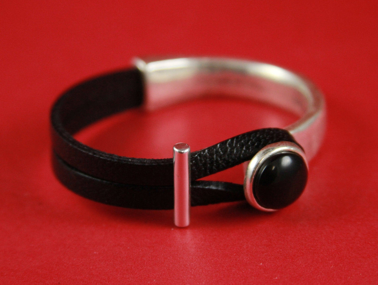 B0017>>MADE in EUROPE zamak button half bracelet+ slider, silver half bracelet with black cabochon, zamak half cuff, Qty1