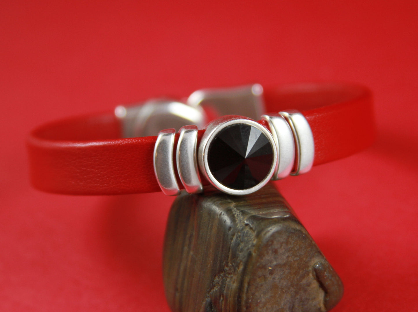 FS0163>>MADE in EUROPE zamak slider with Swarovski crystal, 10mm leather cord  sliders, zamak sliders Qty1
