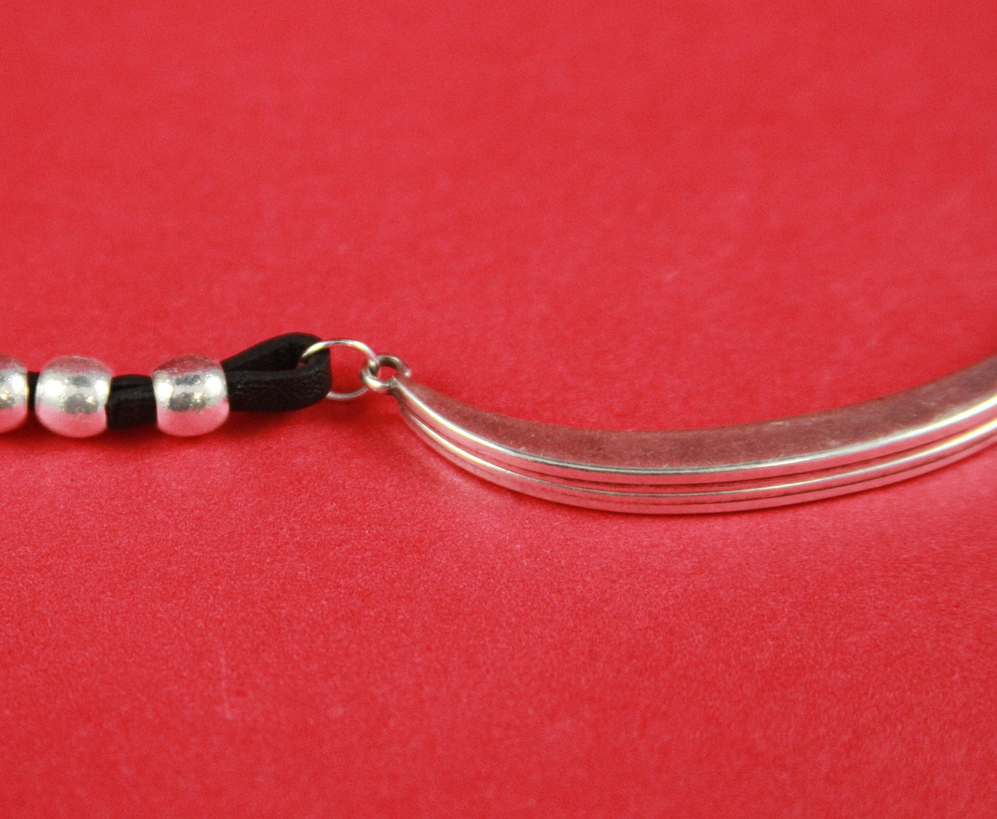 B0048>> MADE IN EUROPE zamak half bracelet, half cuff, half bracelet Qty1