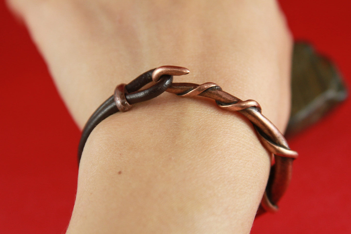 B0029>>MADE IN EUROPE  zamak half bracelet with strand separator, bracelet hook clasp (6779C) qty 1set