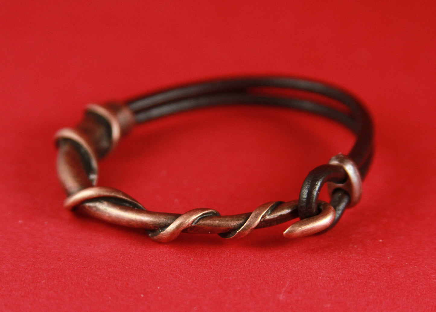 B0029>>MADE IN EUROPE  zamak half bracelet with strand separator, bracelet hook clasp (6779C) qty 1set