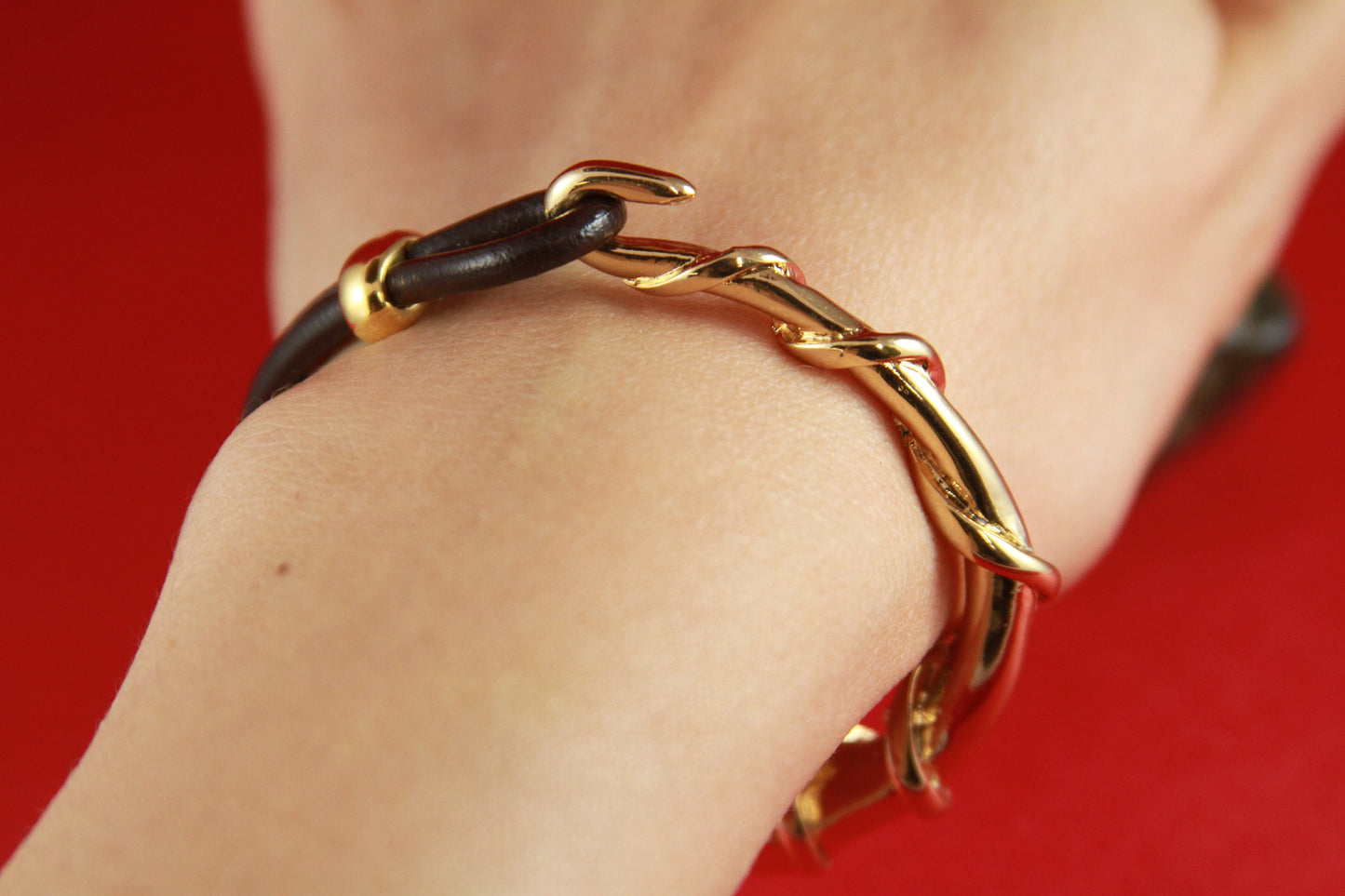 B0029>>MADE IN EUROPE  zamak half bracelet with strand separator, bracelet hook clasp qty 1set