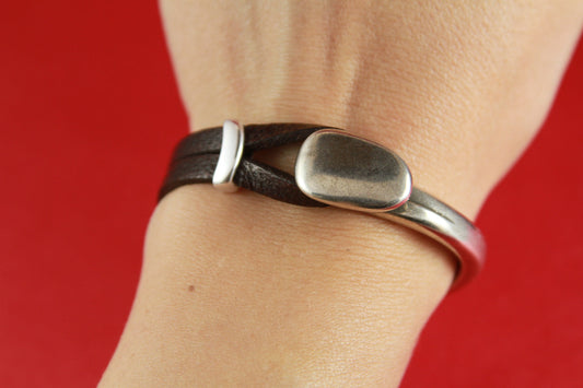 B0011>>MADE in EUROPE zamak half bracelet ,  flat cord half bracelet finding with slider qty 1set