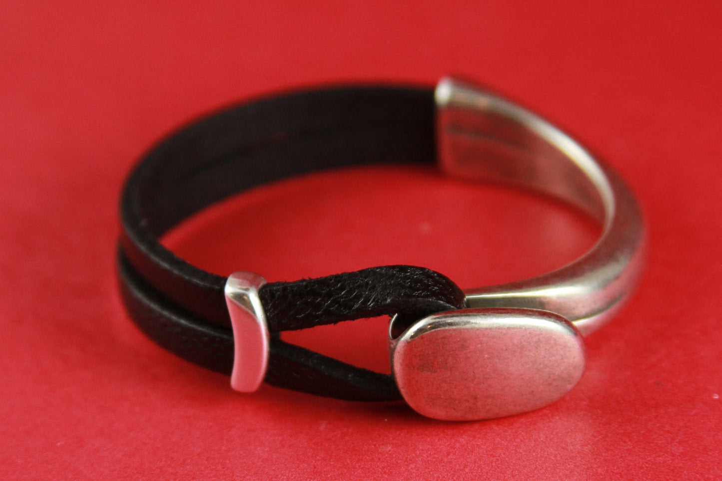B0011>>MADE in EUROPE zamak half bracelet ,  flat cord half bracelet finding with slider qty 1set