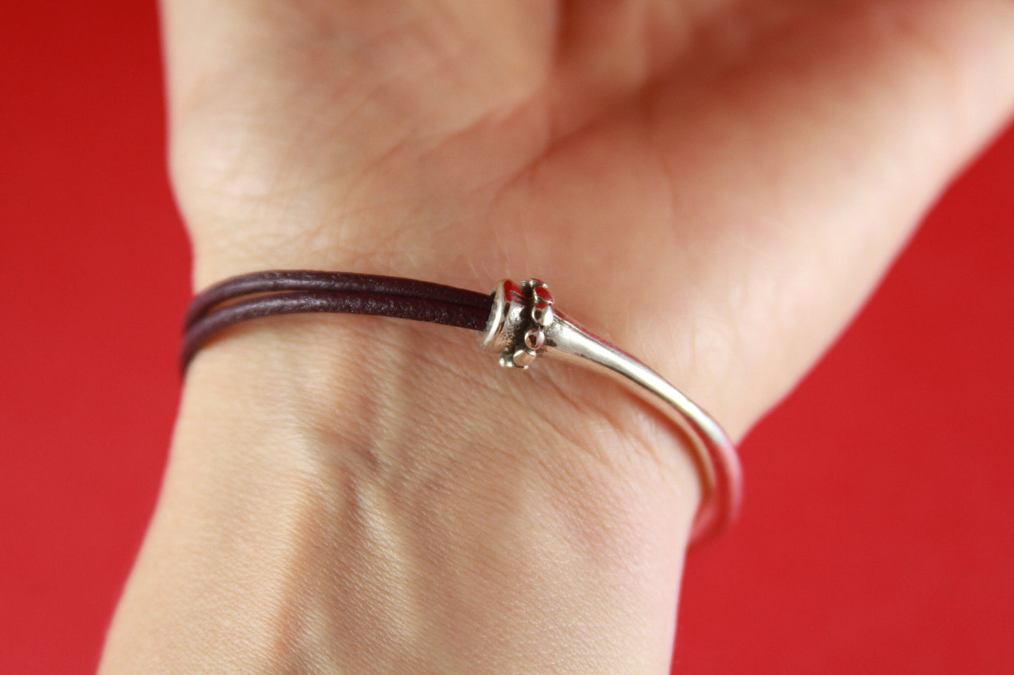 B0013>>MADE in EUROPE zamak half bracelet, 2mm round cord half bracelet qty 1set