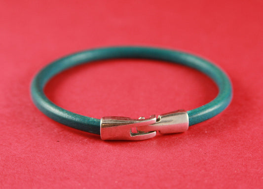 RC0066>>MADE in EUROPE zamak hook clasp, round cord clasp, 5mm cord clasp, bracelet zamak hook, zamak toggle clasp (6247) Qty1