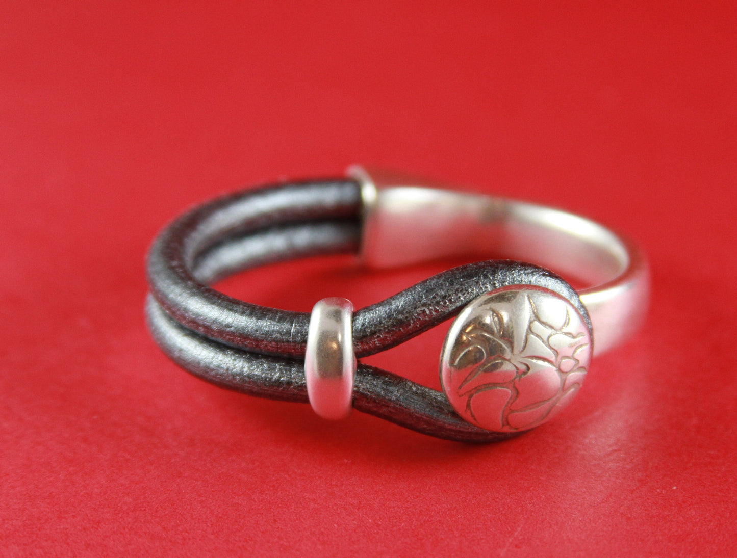 B0008>>MADE in EUROPE zamak engraved button half bracelet+ slider, silver half bracelet, zamak half cuff, metal half bracelet (6804/5) Qty 1