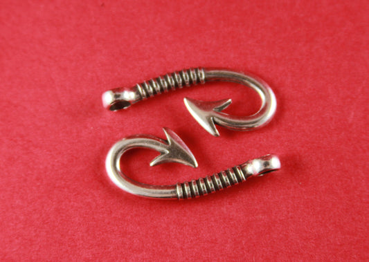 RC0123>>MADE in EUROPE 2 zamak hooks, round cord hook clasp, 4mm hole zamak hook clasp (7138) Qty2