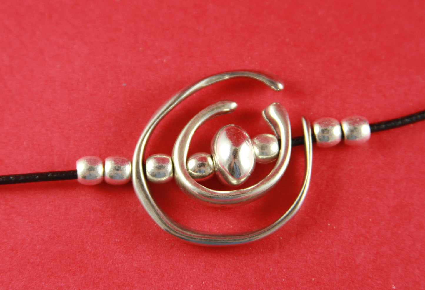 RS0006>>MADE IN EUROPE  2 irregular circle sliders set, zamak circle sliders, 2mm cord sliders, (7285/7323)