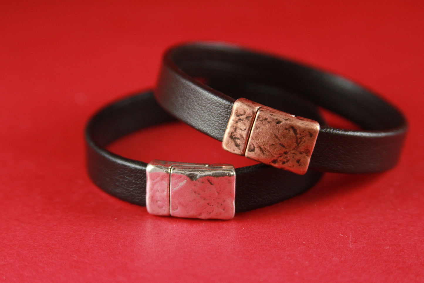 FC0179>>MADE in EUROPE zamak  clasp, 10mm flat cord hammered clasp, flat leather cord  clasp Qty1