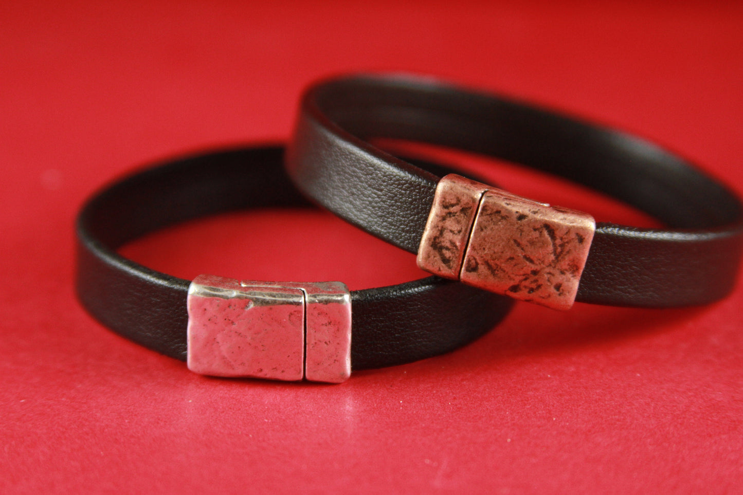FC0179>>MADE in EUROPE zamak  clasp, 10mm flat cord hammered clasp, flat leather cord  clasp Qty1