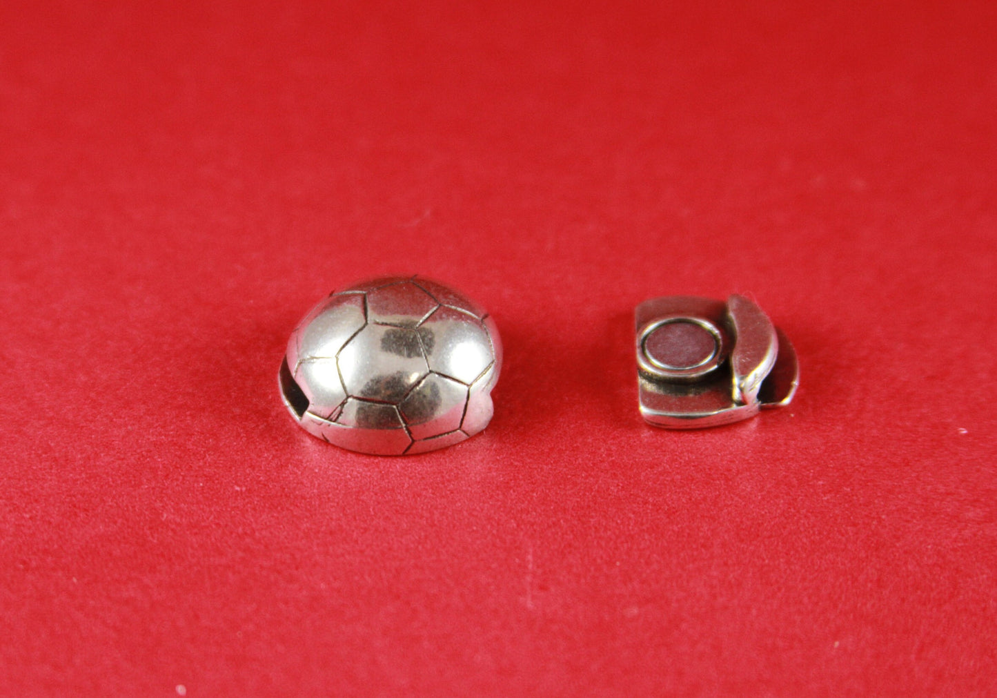 FC0178>>MADE in EUROPE zamak soccer ball clasp, 10mm flat cord  clasp, 10mm soccer ball clasp, (TmBF/10) Qty1