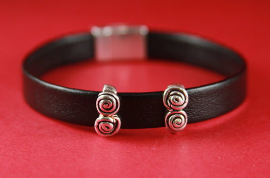FS0265>>MADE in EUROPE 2 zamak flat cord sliders, 10mm flat cord swirl slider, 10mm leather cord  sliders, zamak spiral sliders Qty2