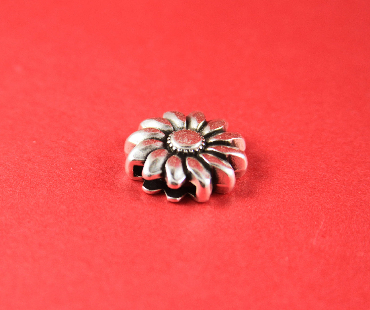 FS0019>>MADE IN EUROPE 2 zamak flower sliders 10mm flat cord, 10mm flat cord daisy slider, sunflower slider for 10mm flat cord Qty2