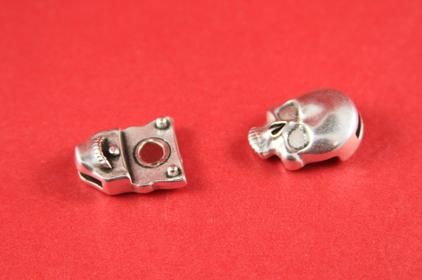 FC0046>>MADE IN EUROPE zamak skull clasp, flat leather cord clasp, 10mm skull clasp, 10mm cord  clasp Qty1