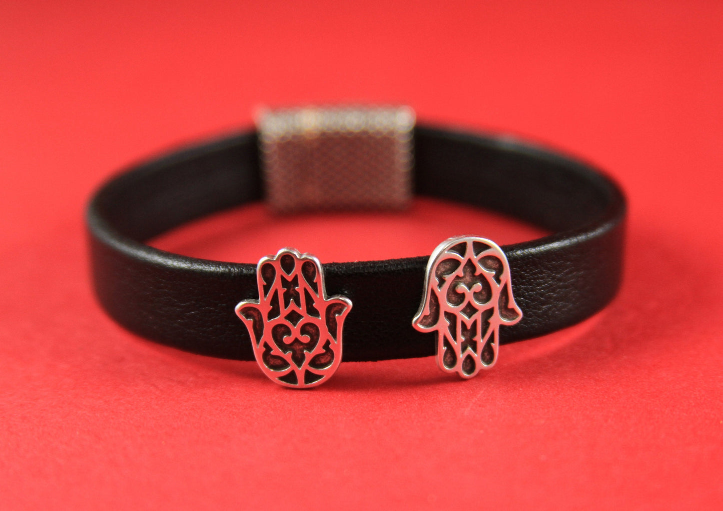 FS0185>>MADE in EUROPE 2 zamak Hamsa hand sliders for 10mm flat cord, 10mm zamak slider, flat leather cord slider, Qty2