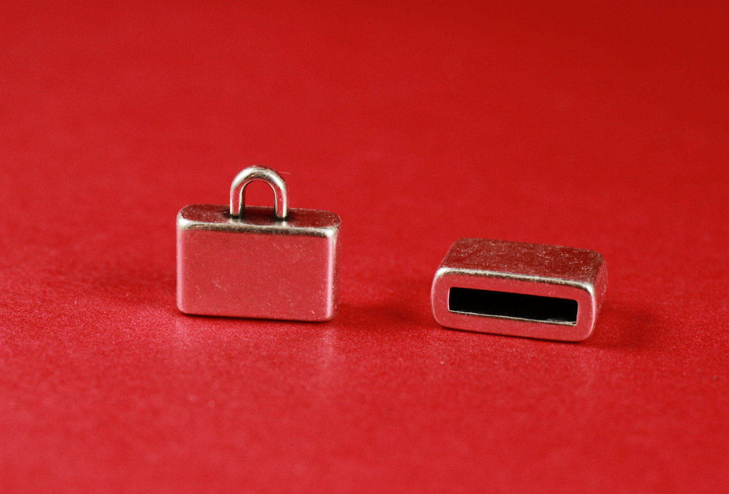 FC0363>>MADE in EUROPE leather cord ends, flat leather cord 2 end caps, leather cord end caps (ng2032/2031)Qty2
