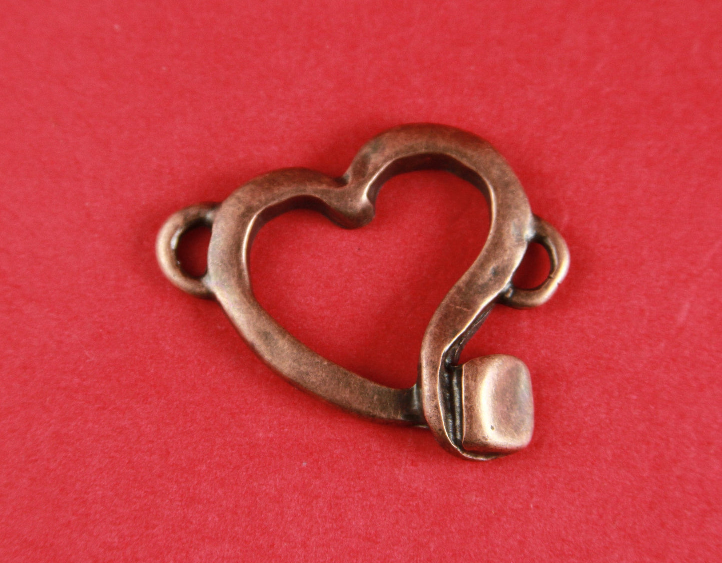 C0083>>MADE in EUROPE zamak heart connector, copper heart connector, bracelet zamak connector, large heart connector Qty1