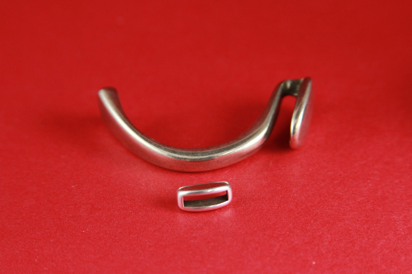 B0011>>MADE in EUROPE zamak half bracelet ,  flat cord half bracelet finding with slider qty 1set
