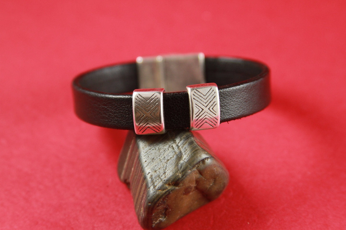 FS0239>>MADE in EUROPE 4 zamak sliders, 10mm flat cord slider, 10mm leather cord slider, zamak sliders  Qty4