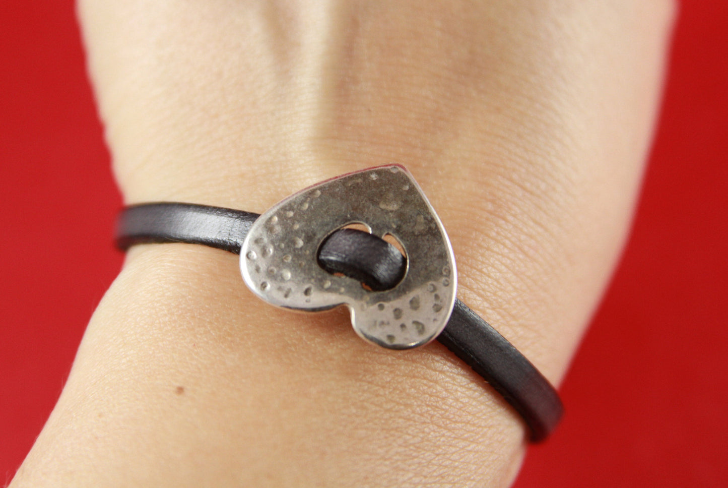 FS0329>>MADE in EUROPE 2 zamak heart sliders for 5mm cord, flat cord heart slider, silver heart slider qty2