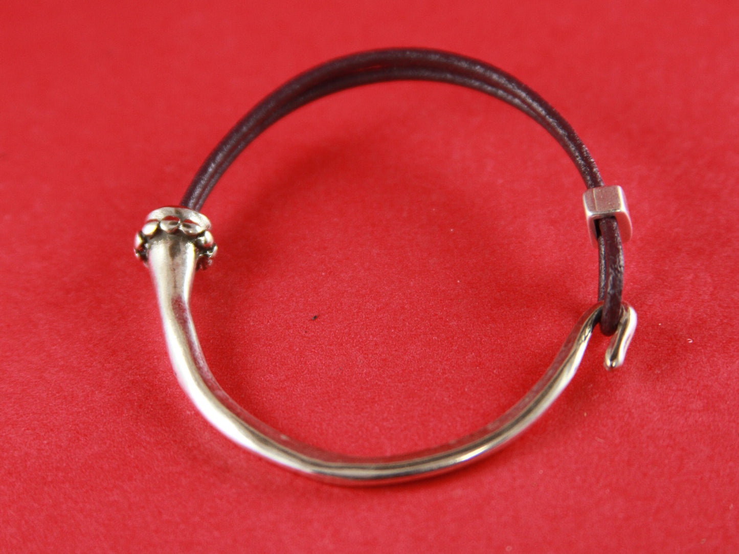 B0013>>MADE in EUROPE zamak half bracelet, 2mm round cord half bracelet qty 1set