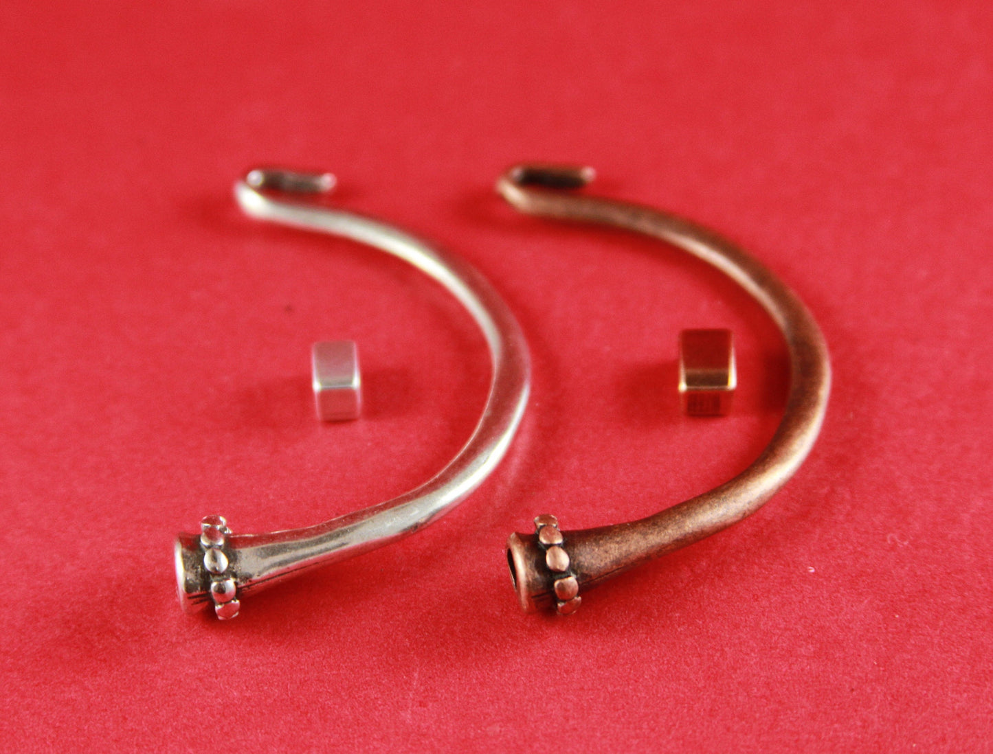 B0013>>MADE in EUROPE zamak half bracelet, 2mm round cord half bracelet qty 1set