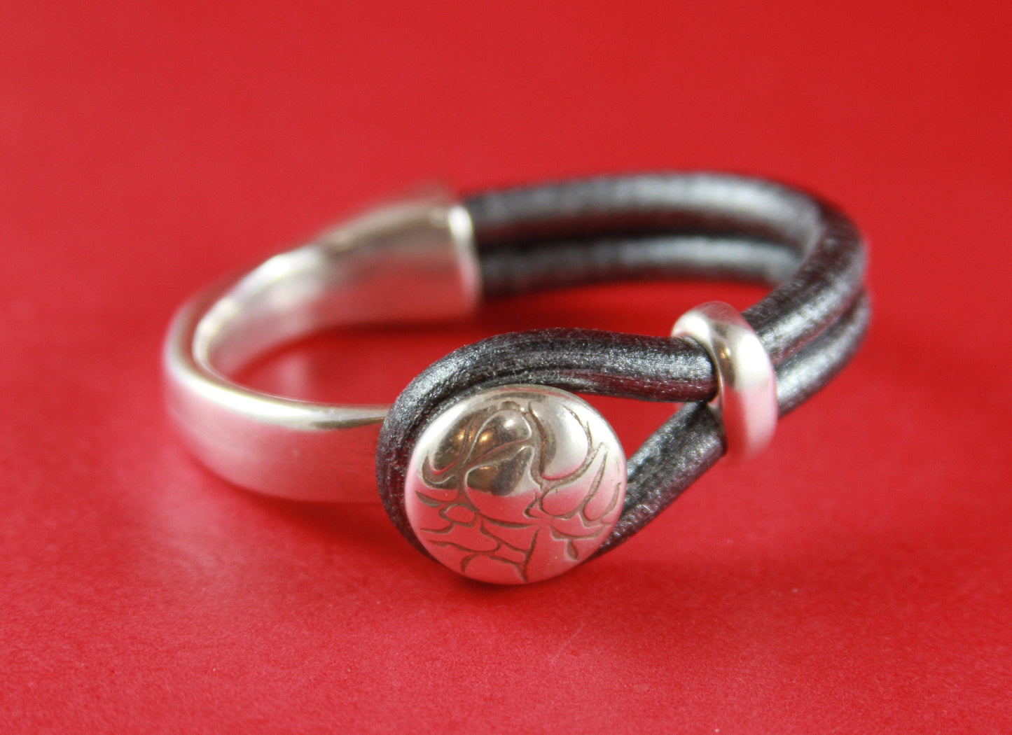 B0008>>MADE in EUROPE zamak engraved button half bracelet+ slider, silver half bracelet, zamak half cuff, metal half bracelet (6804/5) Qty 1