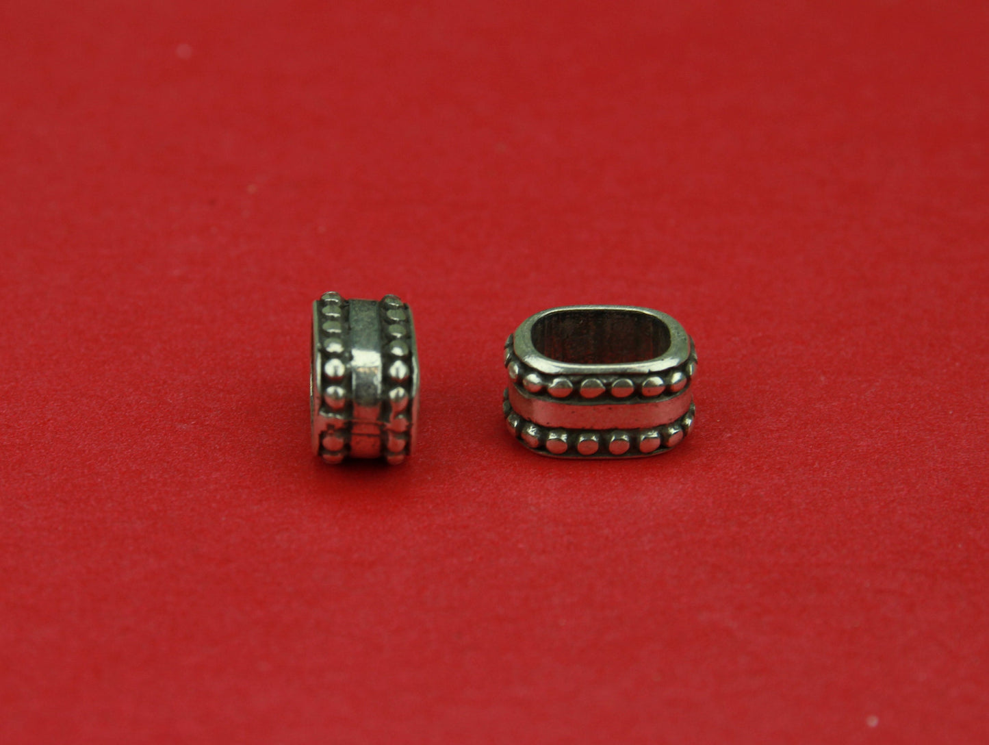 LS0046>>MADE in EUROPE 2 licorice beaded sliders, 10mm zamak sliders, licorice beaded sliders, licorice cord slider, Qty2