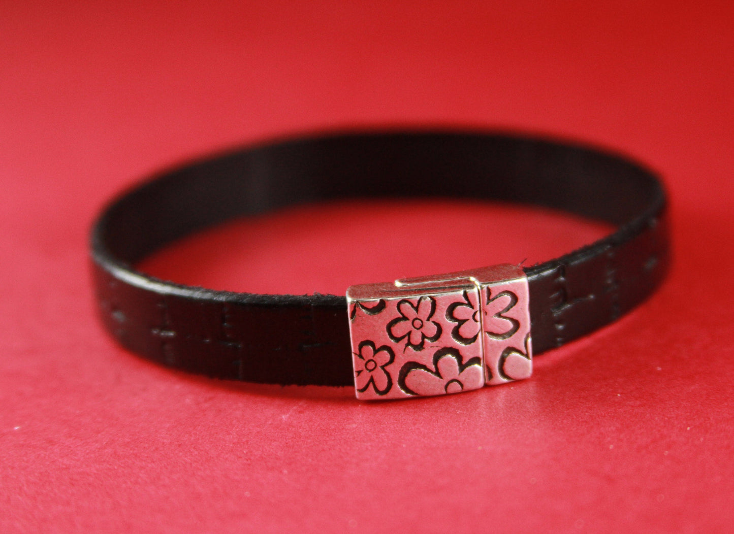 FC0104>>MADE in EUROPE zamak magnetic clasp, 10mm flat cord clasp, flat leather cord magnetic clasp, silver magnetic clasp Qty1
