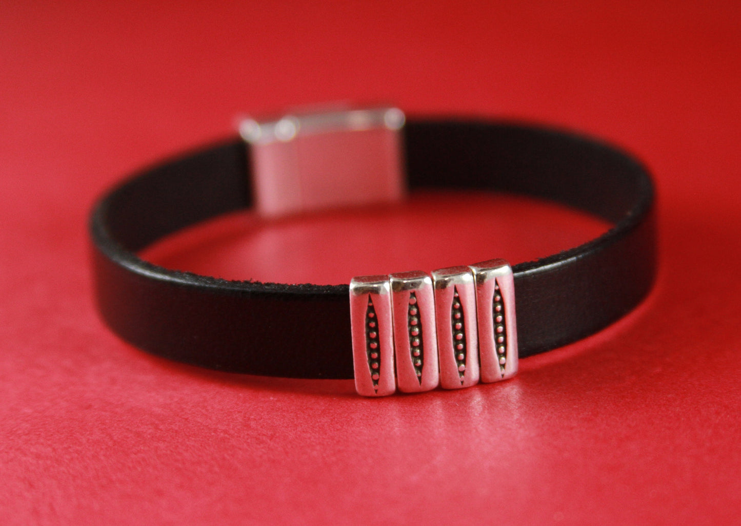 FS0204>>MADE in EUROPE 4 Pewter beaded crimp sliders, 10mm flat cord slider bars, 10mm leather cord sliders, pewter sliders (F725) Qty4