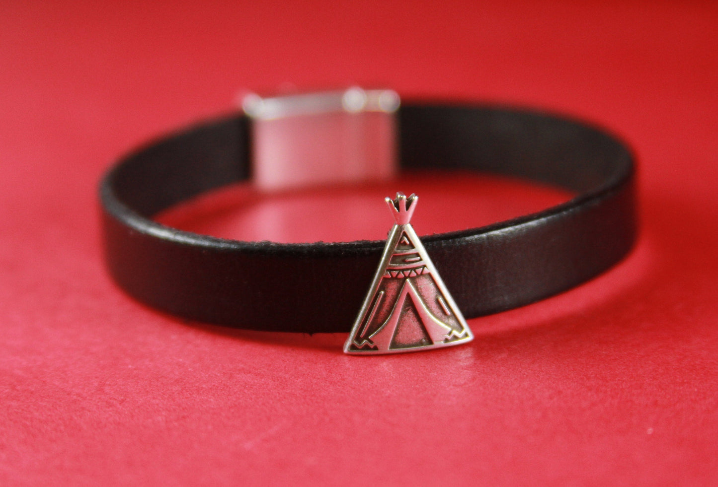 FS0169>> MADE in EUROPE 2 zamak native american tribal tepee sliders, 10mm flat cord sliders, 10mm leather cord  sliders Qty2