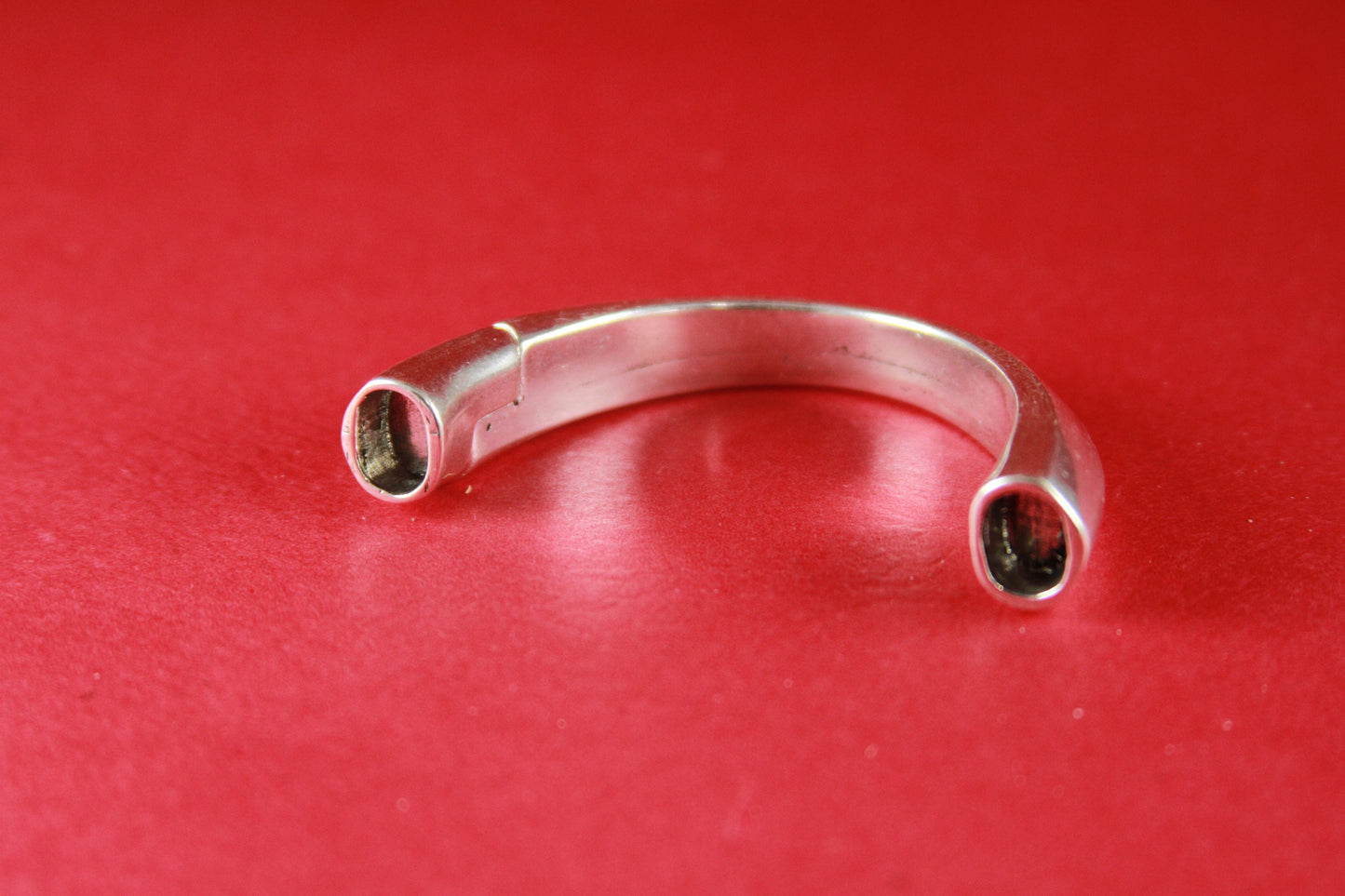B0026>> MADE IN EUROPE zamak half bracelet, half cuff, half bracelet Qty1