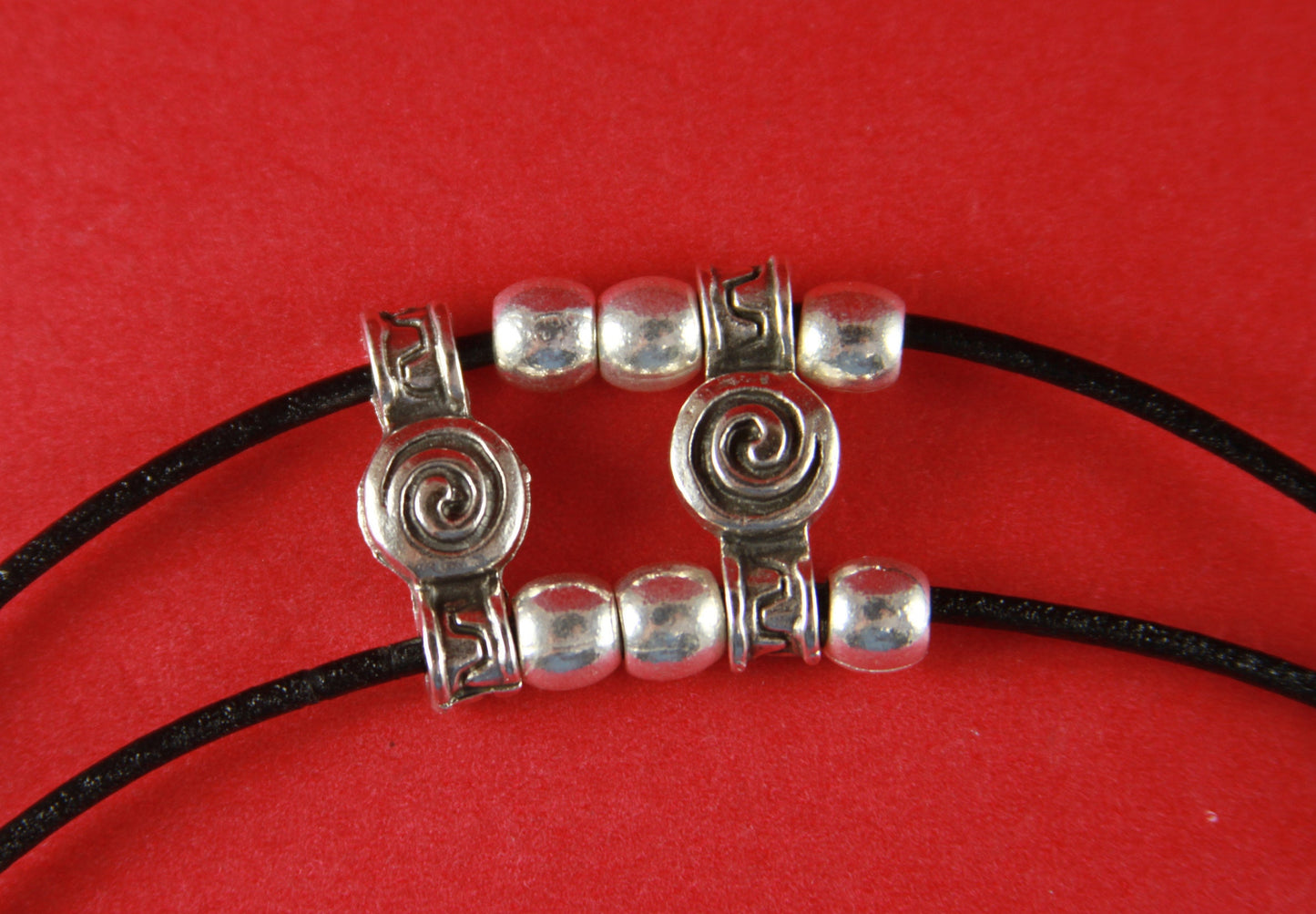 12/4 MADE in EUROPE 4pcs of 2 strands separator, engraved strand separator, 2mm cord strand separator (X2295) Qty4