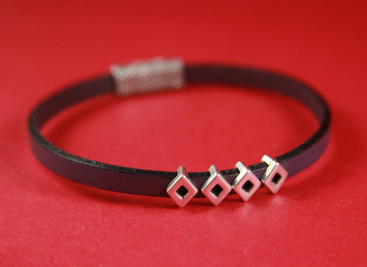 FS0259>>MADE IN EUROPE 4 zamak rhombus sliders, flat 3mm cord sliders, 3mm flat cord sliders, silver rhombus sliders Qty4