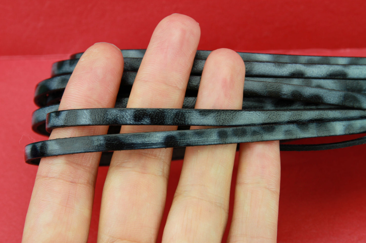 MADE in EUROPE 24'' leopard  leather cord, 5mm flat black and gray leather cord, 5mm flat leather cord (SEF5FLEO)