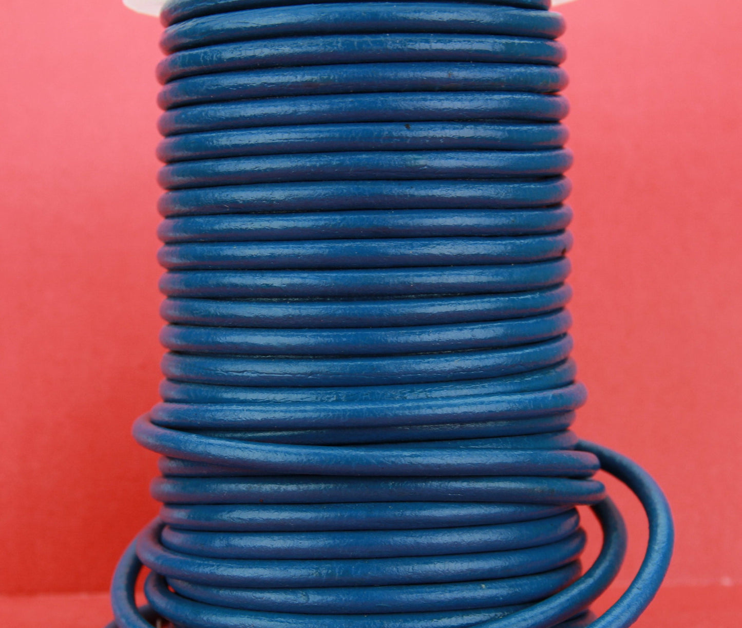 MADE IN EUROPE 1 yard round blue leather cord,  light blue 4mm leather cord (SER4BL)