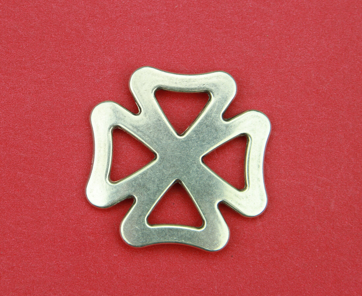 C0076>>MADE in EUROPE zamak flower connector, zamak bracelet component qty1