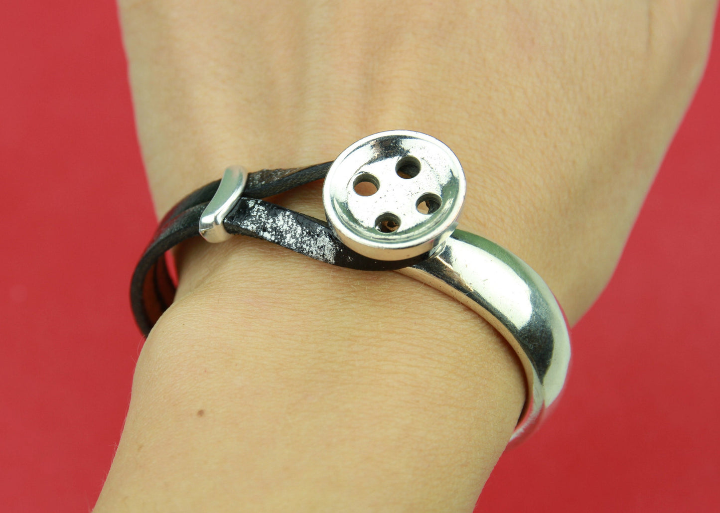 B0047>>MADE in EUROPE zamak button half bracelet+ slider, silver half bracelet, zamak half cuff,  button half bracelet (24382) Qty 1set