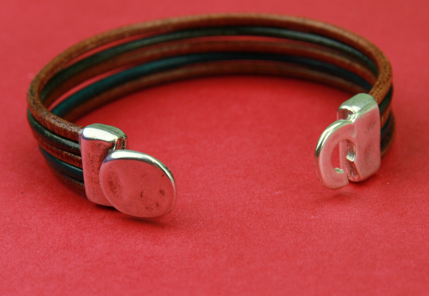 FC0106>> MADE IN EUROPE flat hammered zamak clasp, zamak 15mm clasp, 15mm flat cord button clasp (6744)Qty1