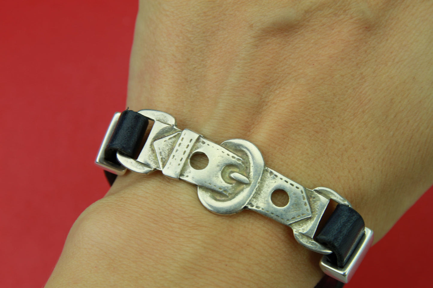 C0086>>MADE in EUROPE zamak buckle connector, 10mm cord connector, flat 10mm leather cord belt buckle connector  Qty 1