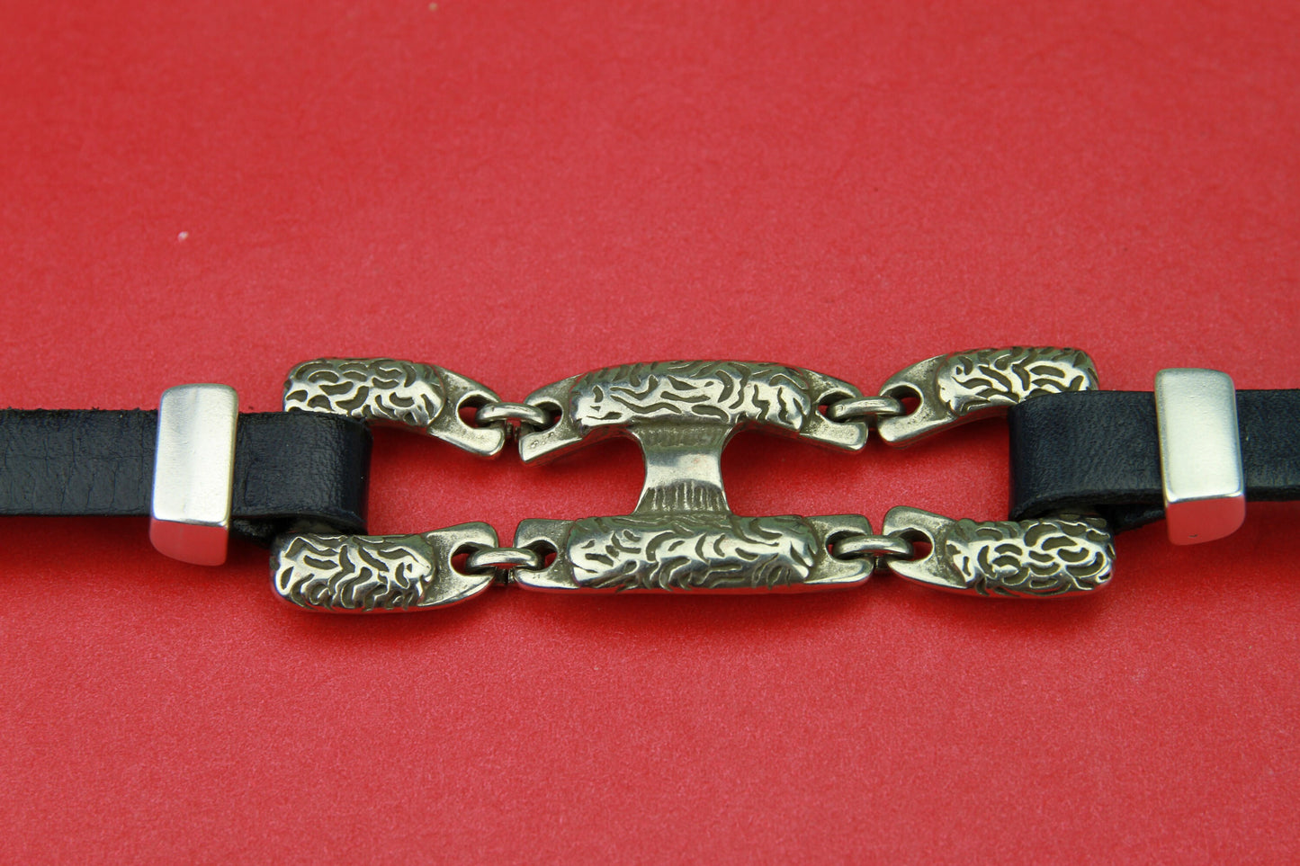 C0116>>MADE in EUROPE zamak engraved chain connector, 10mm cord connector, flat 10mm leather cord chain connector (7495) Qty 1