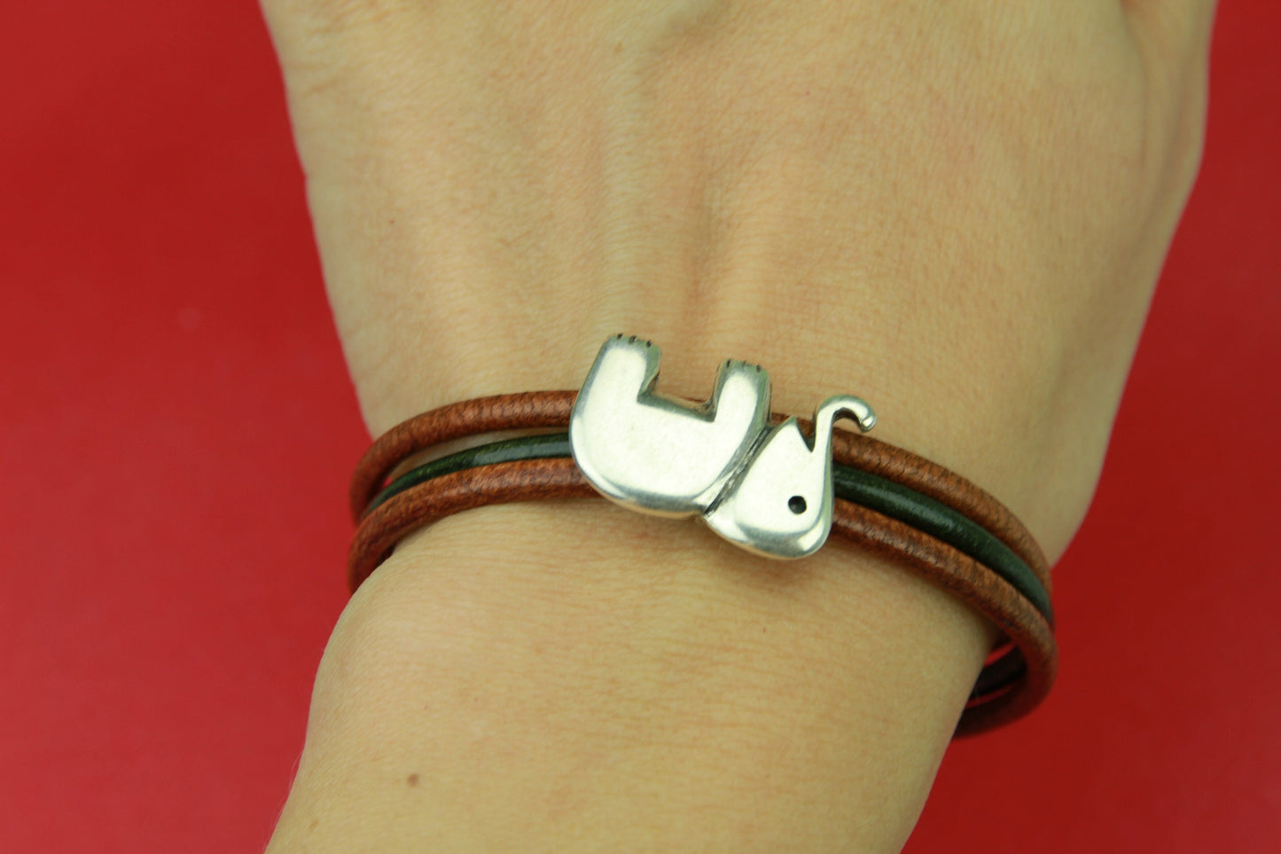 FS0122>>MADE in EUROPE 2 zamak elephant sliders, zamak sliders for round or flat leather cord Qty2