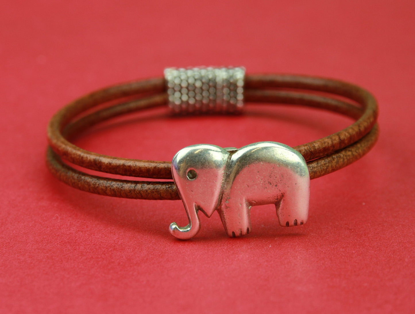 FS0122>>MADE in EUROPE 2 zamak elephant sliders, zamak sliders for round or flat leather cord Qty2