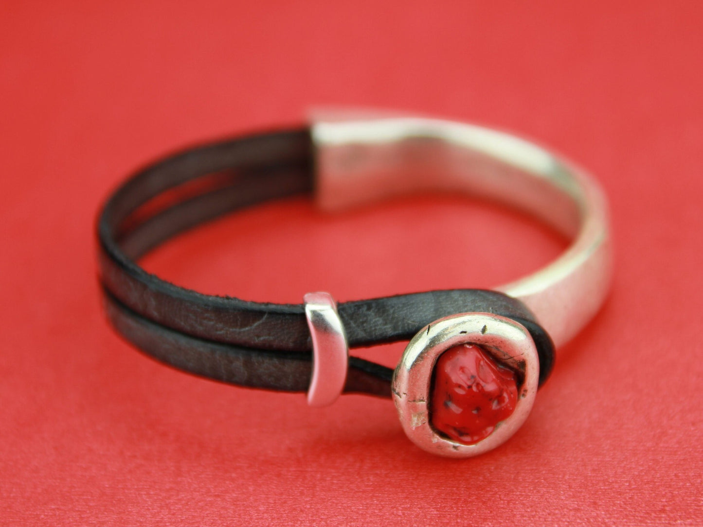 B0039>>MADE in EUROPE zamak button half bracelet +loop maker slider, zamak half bracelet for 5mm flat cord, Qty1